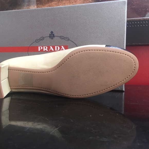 SOLD!! Authentic PRADA NIB Bi-Color Pumps Heels 40 10 - Picture 8 of 8